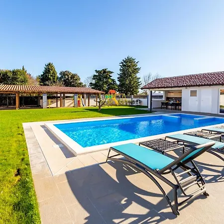 Villa Alba Pula *