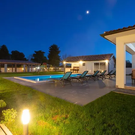 Villa Alba Pula *