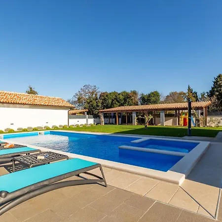 Villa Alba Pula *