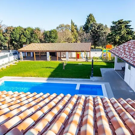 Alba Pula Villa