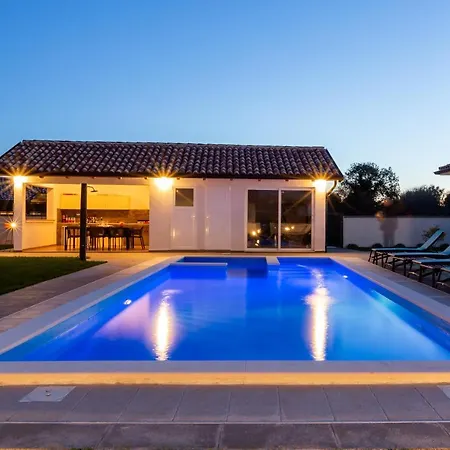 Villa Alba Pula Šišan